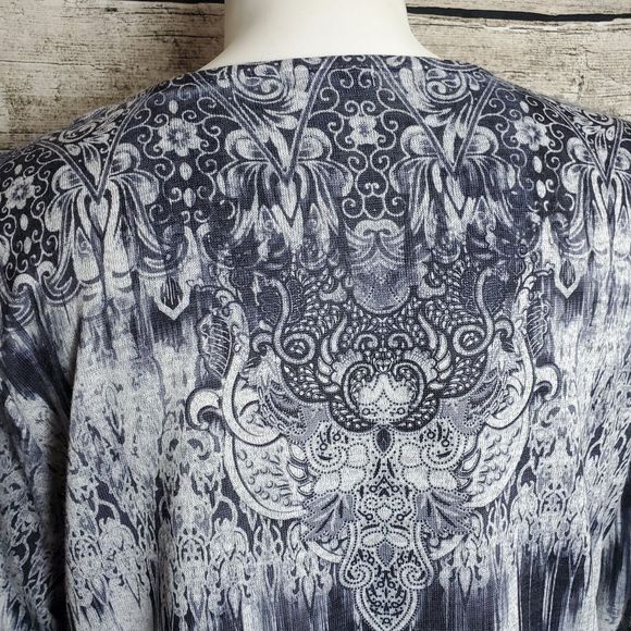 World Unity Gray and Black LS Lace Trimmed Top 3X NWT - Picture 5 of 9